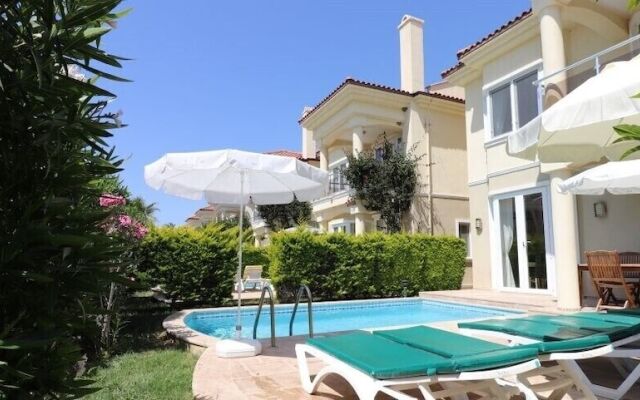 Villa YS06 by JoyLettings