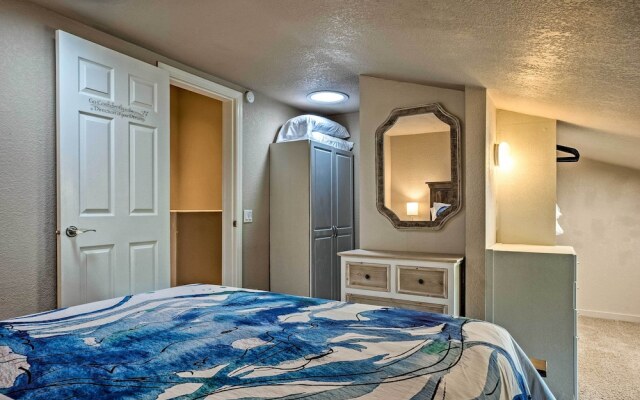 Gold Beach Townhome With Ocean Views & Sunroom!