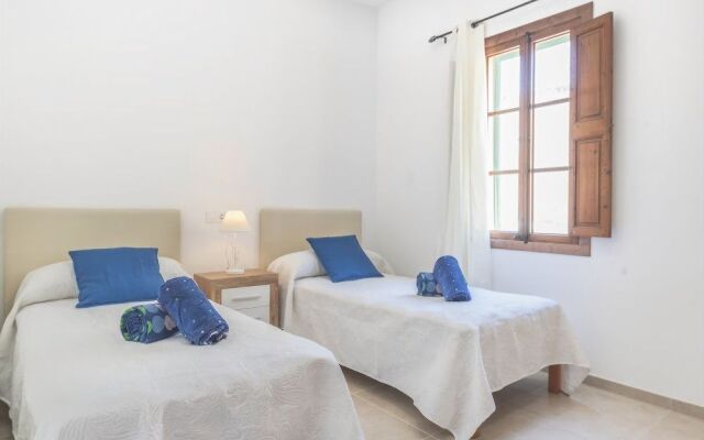 Cas Padrins de Ses Tanques