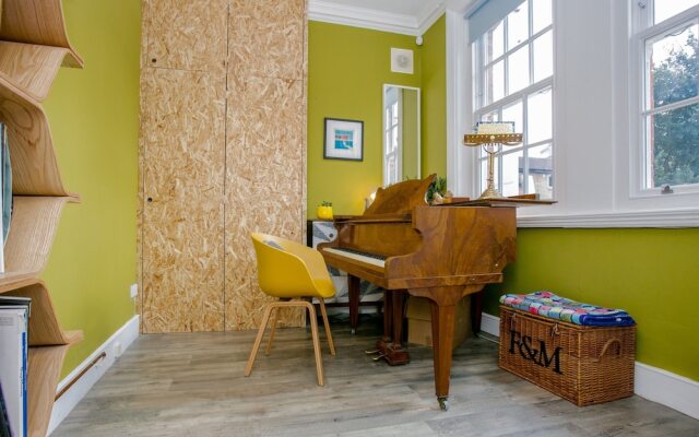 Stylish Deptford 2 Bed Apartment