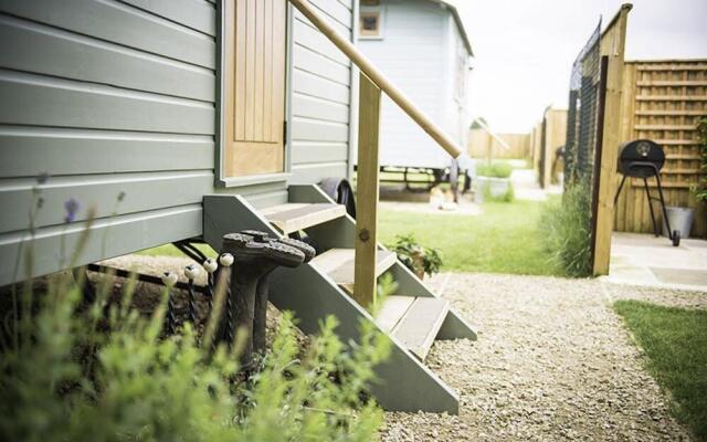 Morndyke Shepherds' Huts