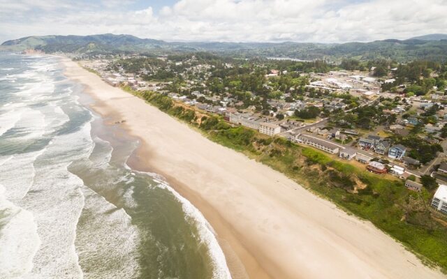 The White Turtle - 2 Br Townhouse