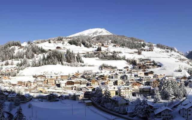 Apartment 4 Holiday - Miara