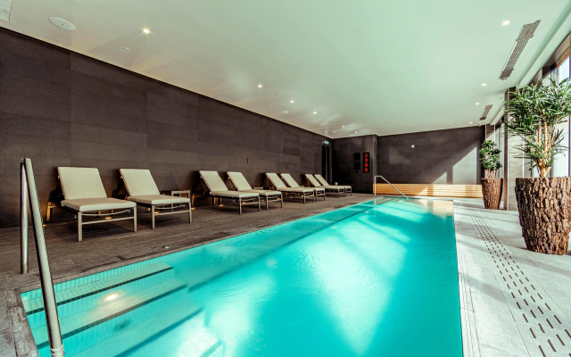 The Fellows House Cambridge, Curio Collection by Hilton