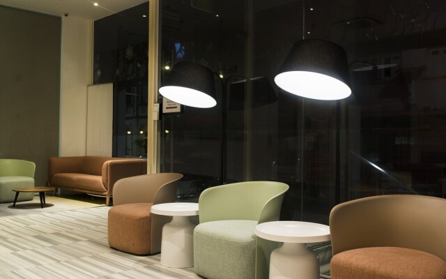 RedDoorz Plus @Little India