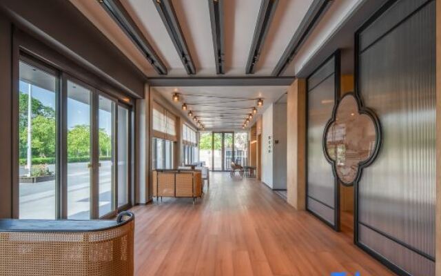 Yangzhou Slender West Lake Tongpai Hotel