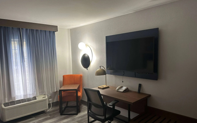 La Quinta Inn & Suites by Wyndham Birmingham Homewood