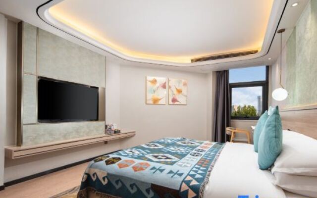 Moshang Yaju Lihua Hotel (Linzhou Bus Station Longhu Water System Park Branch)