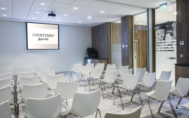 Courtyard by Marriott Edinburgh West