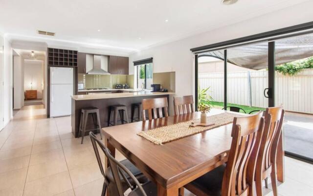 Parkview - Echuca Holiday Homes