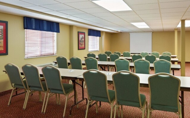 AmericInn Lodge & Suites Republic