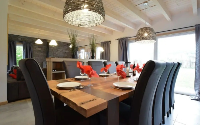 Grandeur Villa with Sauna & Hot Tub in Durbuy