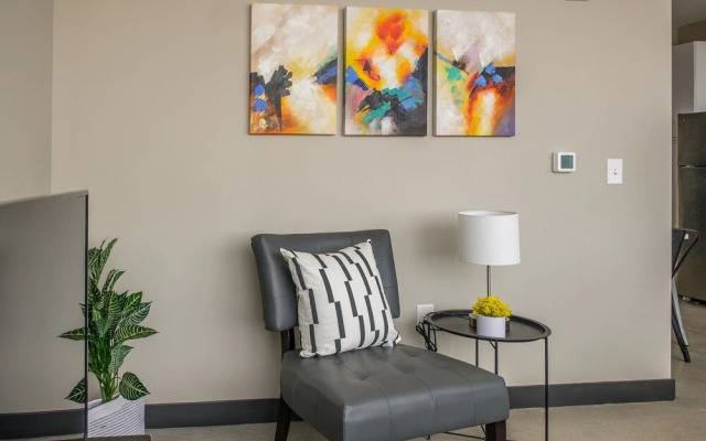 FRONTDESK Flashcube Apts Downtown Kansas City