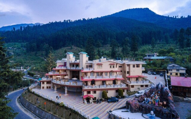 Anand Vardhan Resorts