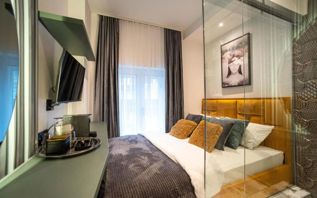 Natali luxury suites- mini rooms