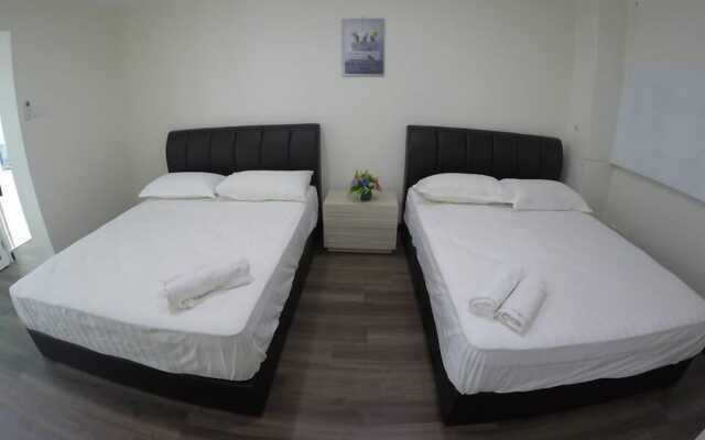 Summertime Maritime Suite 1