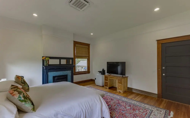 Oak Hall BnB