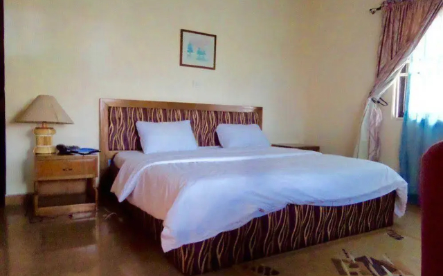 Peninsula Resort