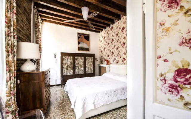 Venice Giardini Biennale Apartment
