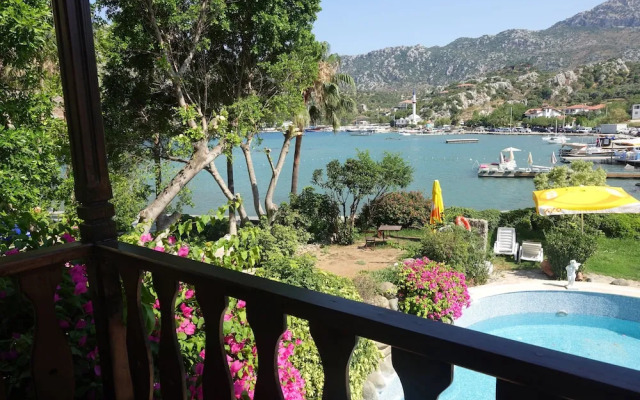 Palmetto Resort Hotel