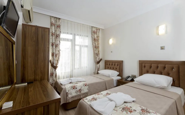 Reis Beach Hotel&Restaurant