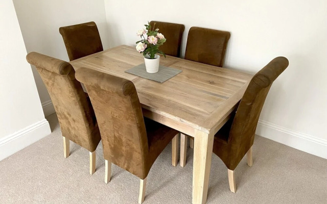 Spacious Two Bed Apartment in Poole