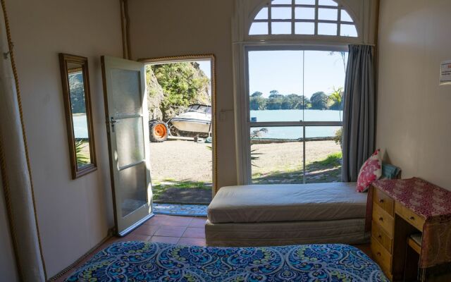 Maraehako Bay Retreat