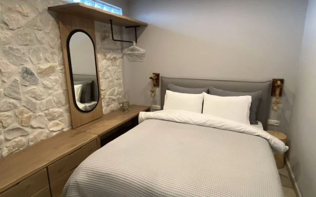 Kali Thea Suites