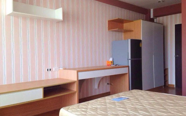Parinda Condo by Panicha
