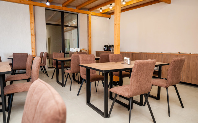 Crystal Hotel by Family Pride Inn Feodosia