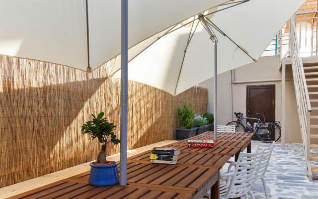 STAY Rhodes HoStel & Bar