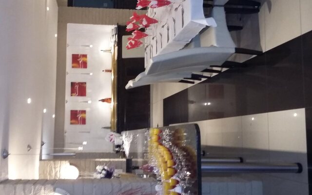 Wilderness Beach Hotel