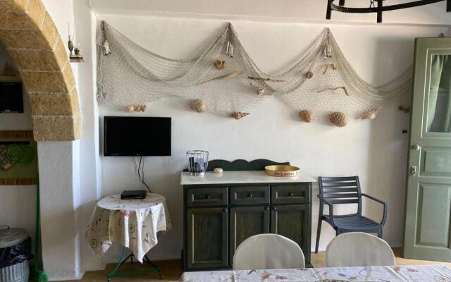 Diakofti Fishermen beachfront house