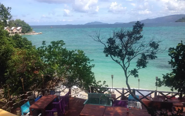 Phuritra Sabai Resort