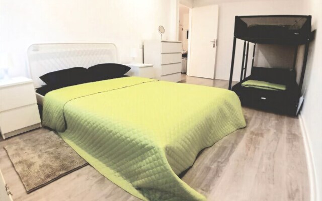 Hostel Theorynomad AL Braga