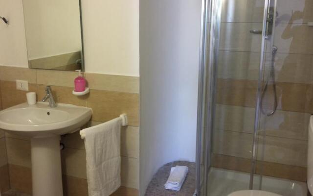 Guest House Tra Rocce E Mare