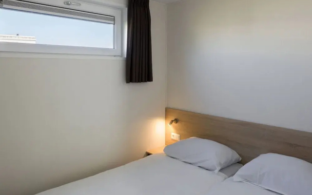 Holiday Home at Nieuwvliet-bad Beach Resort