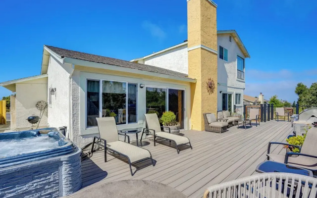 Vallejo Home w/ Spacious Deck, Hot Tub & Views