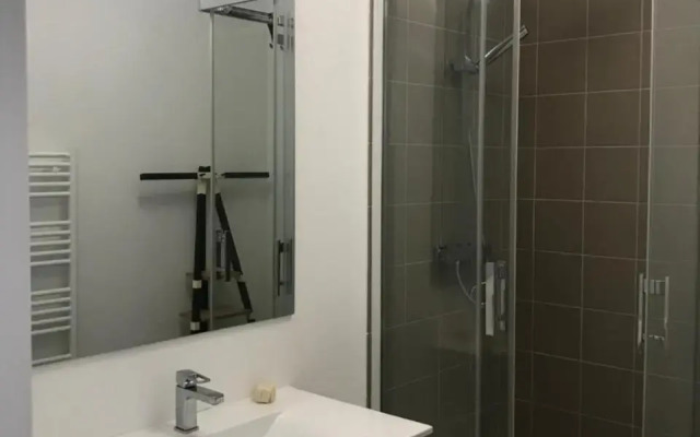 Cannes 2 Pieces de 49 M2 ,Piscine. Jardin Privatif