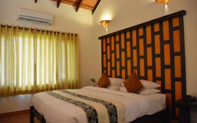 Kadkani Riverside Resort