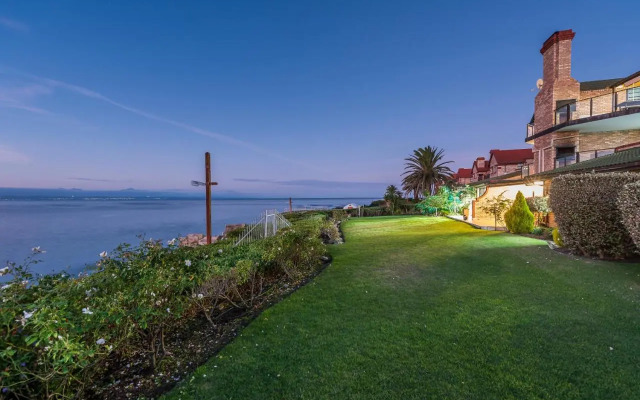 Beacon Wharf , George Hay 1 Holiday Accommodation