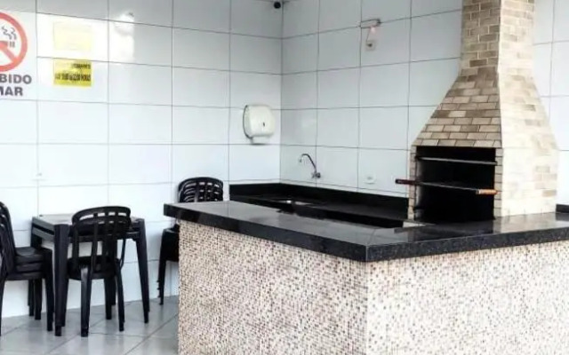 Apartamento com piscina e churrasqueira em Ubatuba