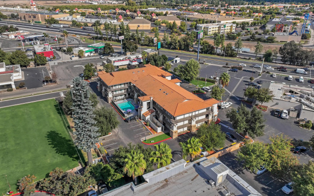 Hillstone Inn Tulare, Ascend Hotel Collection