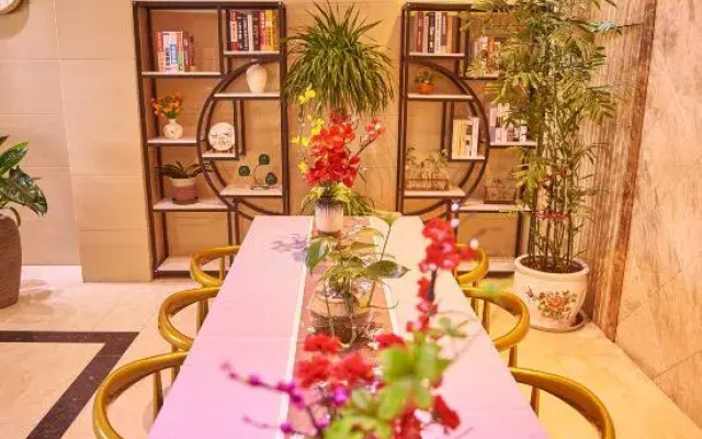 Ludao Hotel (Xinmi May Fourth Square)