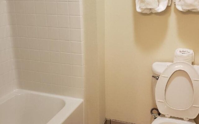 Cody Legacy Inn & Suites