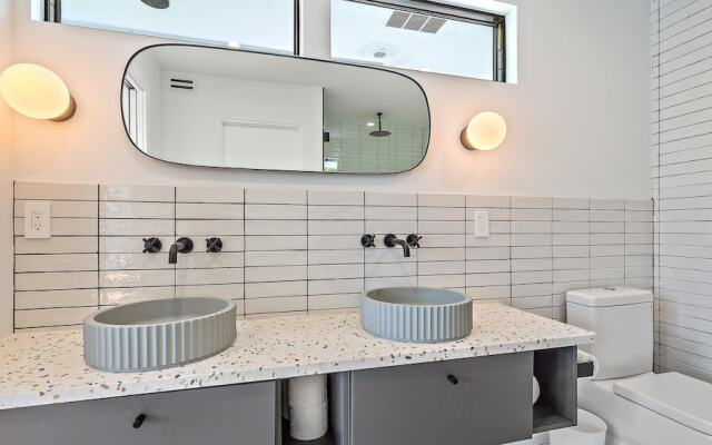 The Windward House 3 Bedroom Home by RedAwning