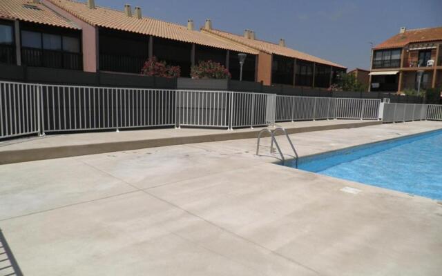 Appartement Gruissan, 2 pièces, 6 personnes - FR-1-229-57