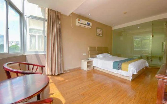 Super 8 Hotel Fuzhou Sanfangqixiang Wuyi Plaza