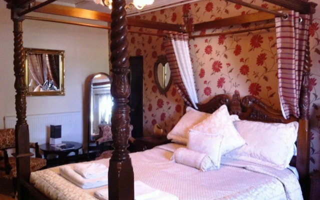 Georgian House Hotel