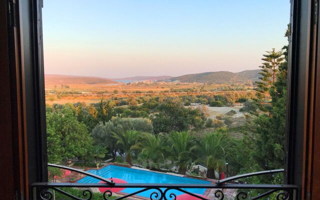 Alacati Romantik Villa Taraca Hotel